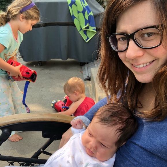 Meet your Posher, Jessica - Picture 1 of 3